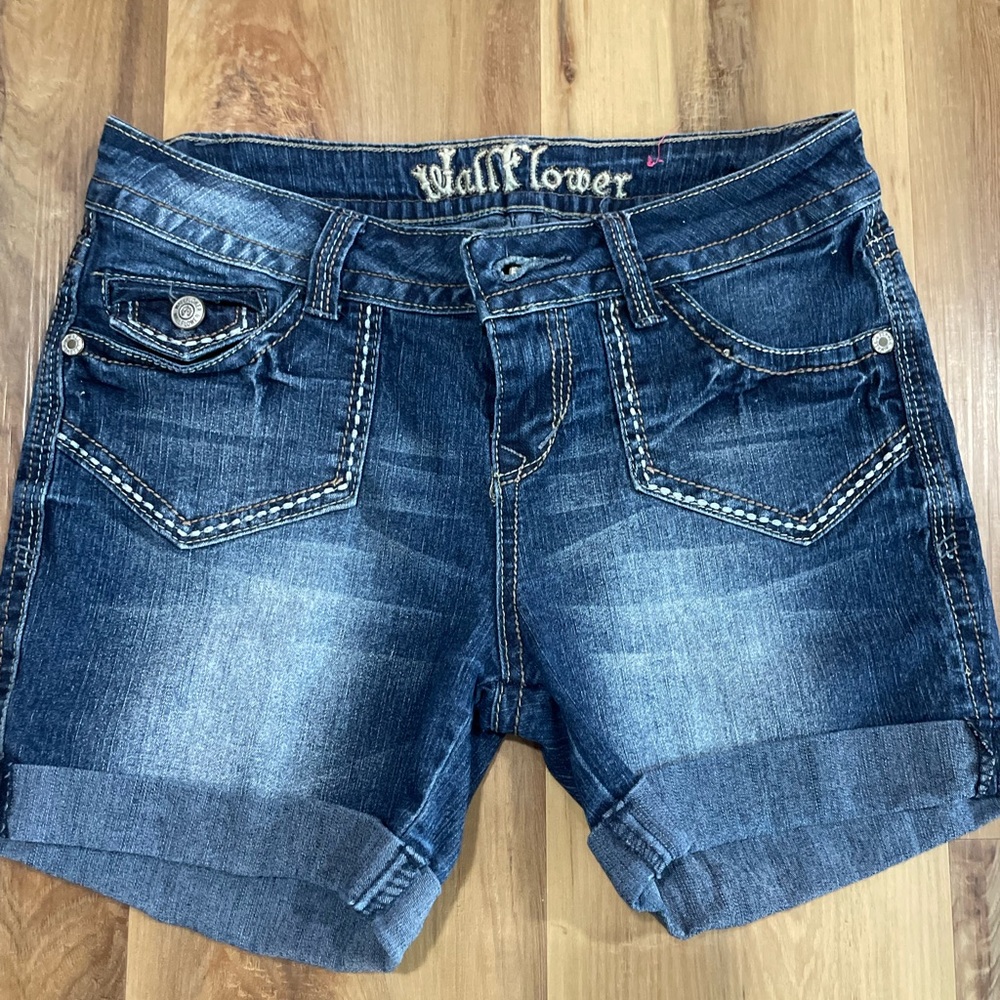 Silver Jeans Women's Dark Blue Jean Shorts
